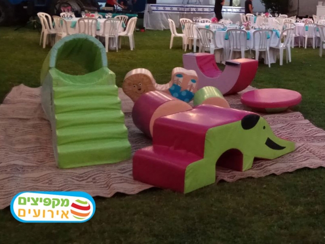מתקני ספוג לילדים לקייטנות ואירועים מתקני ספוג לקטנטנים - מתנפחים לילדים