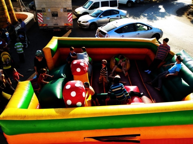 מיטת צעצועים 1