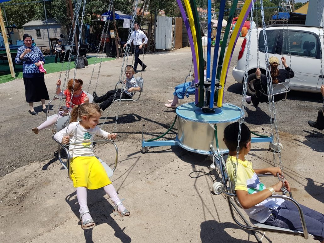 מתנפחים לקייטנות - קרוסלה